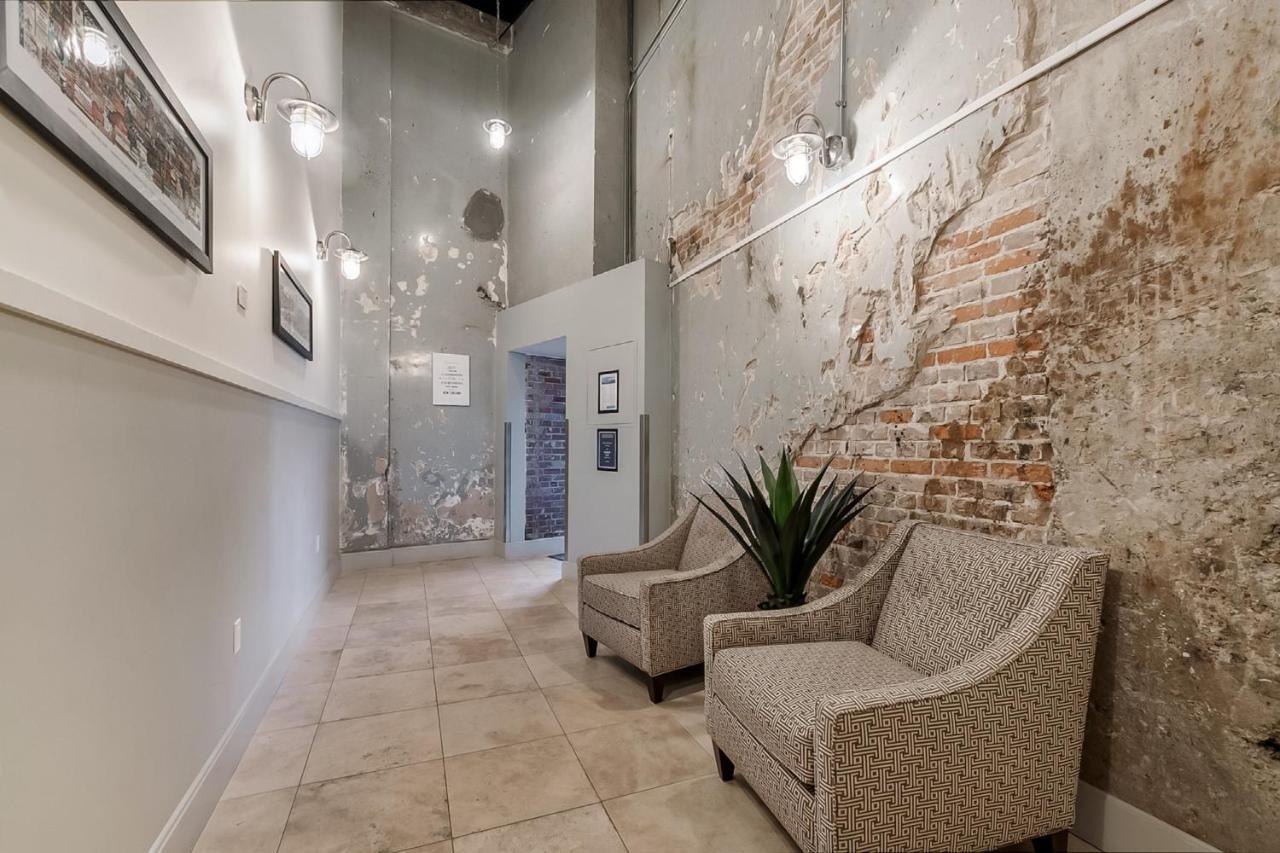 Apartment Modern Walking Distance To Must-see Attractions Of Nola New Orleans